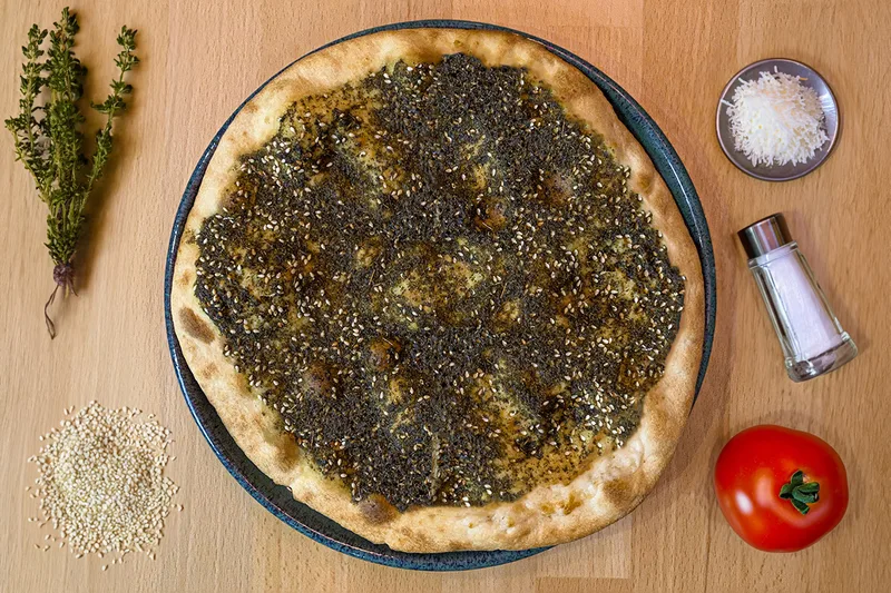 Man'ouche zaatar vegan — street food libanaise Lyon